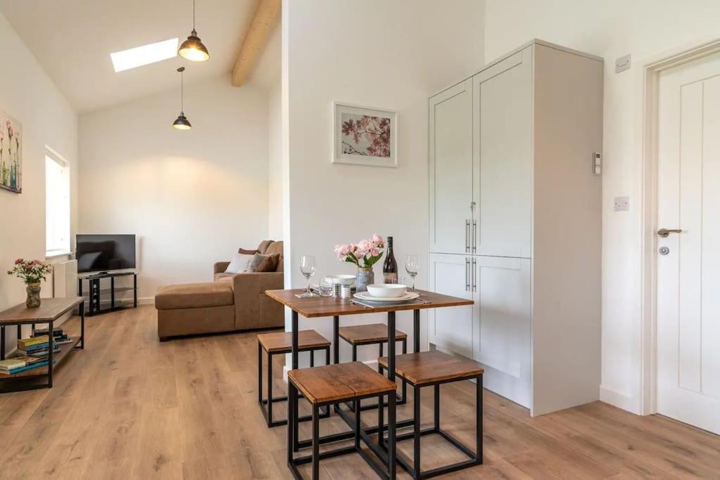 Gretton  Rose Barn - Luxury Barn Accommodation In The Cotswolds מראה חיצוני תמונה